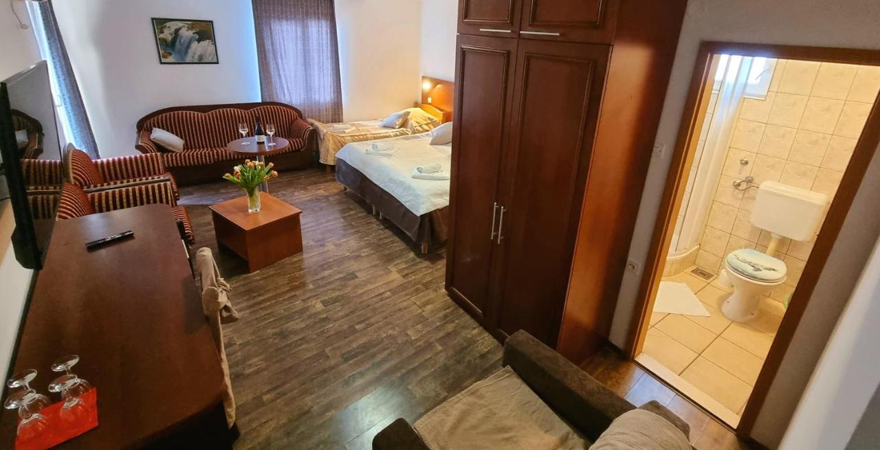 Visovac Rooms And Breakfast Skradin Exterior photo