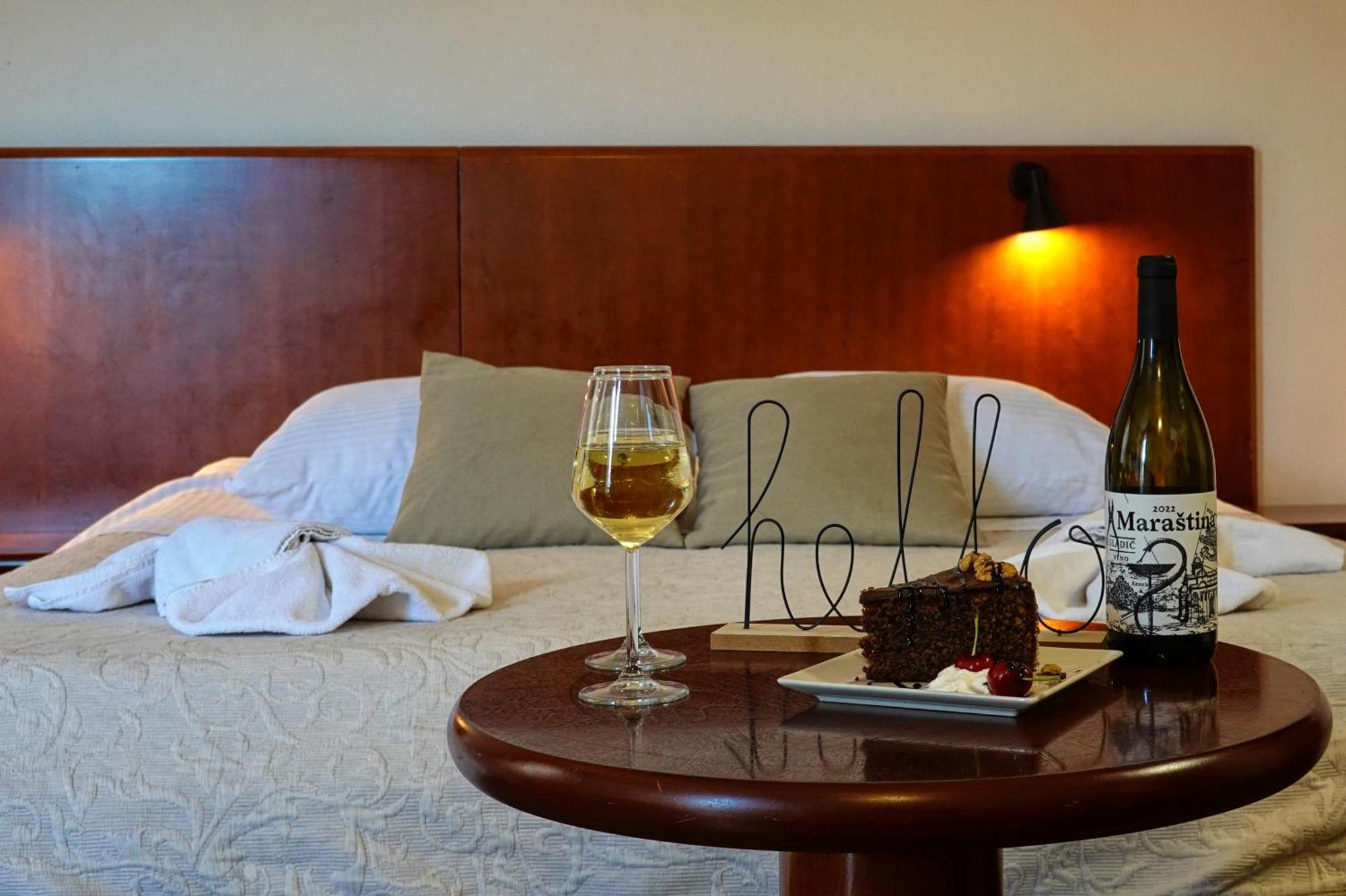 Visovac Rooms And Breakfast Skradin Exterior photo